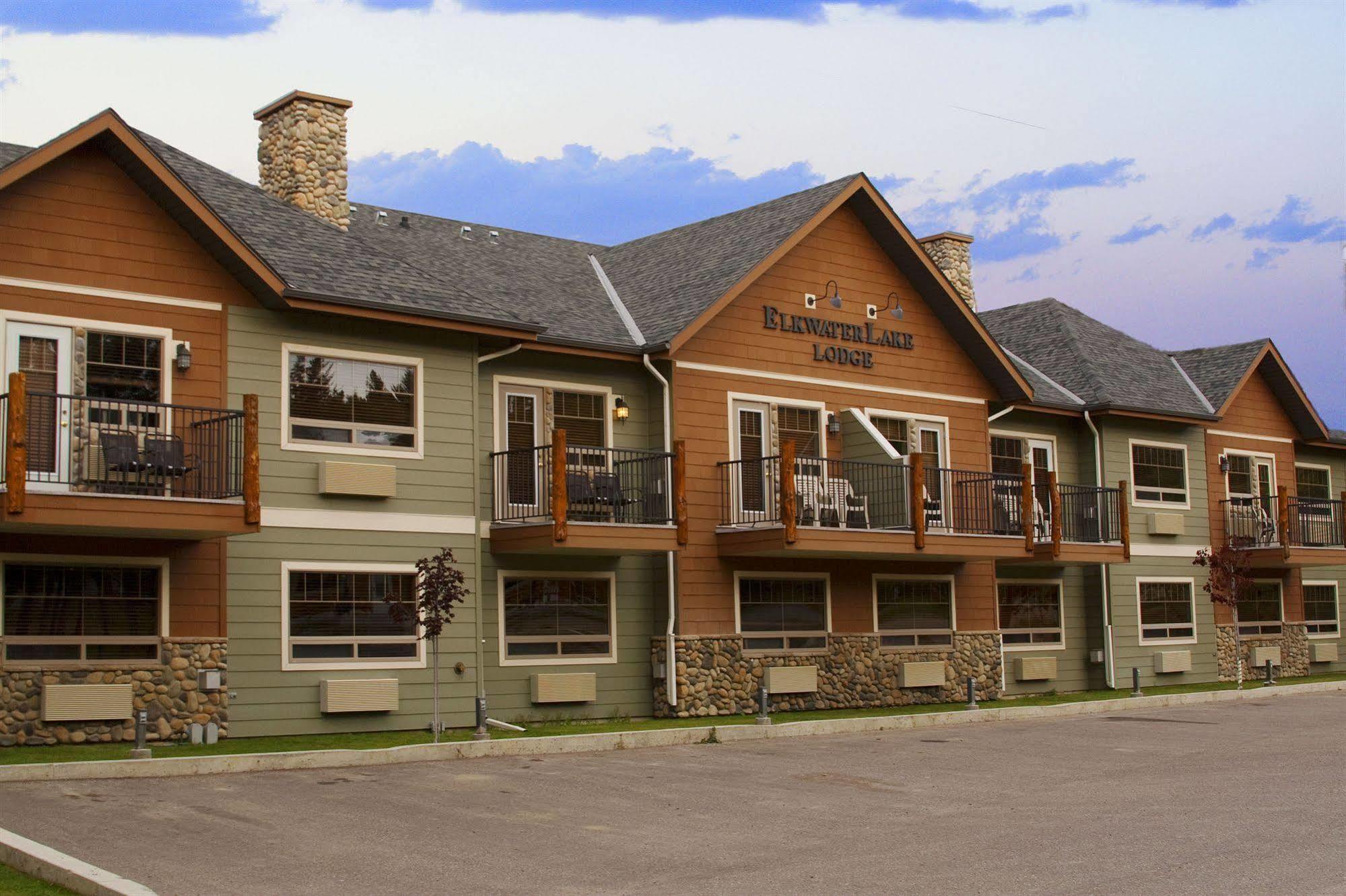 Elkwater Lake Lodge And Resort Eksteriør bilde