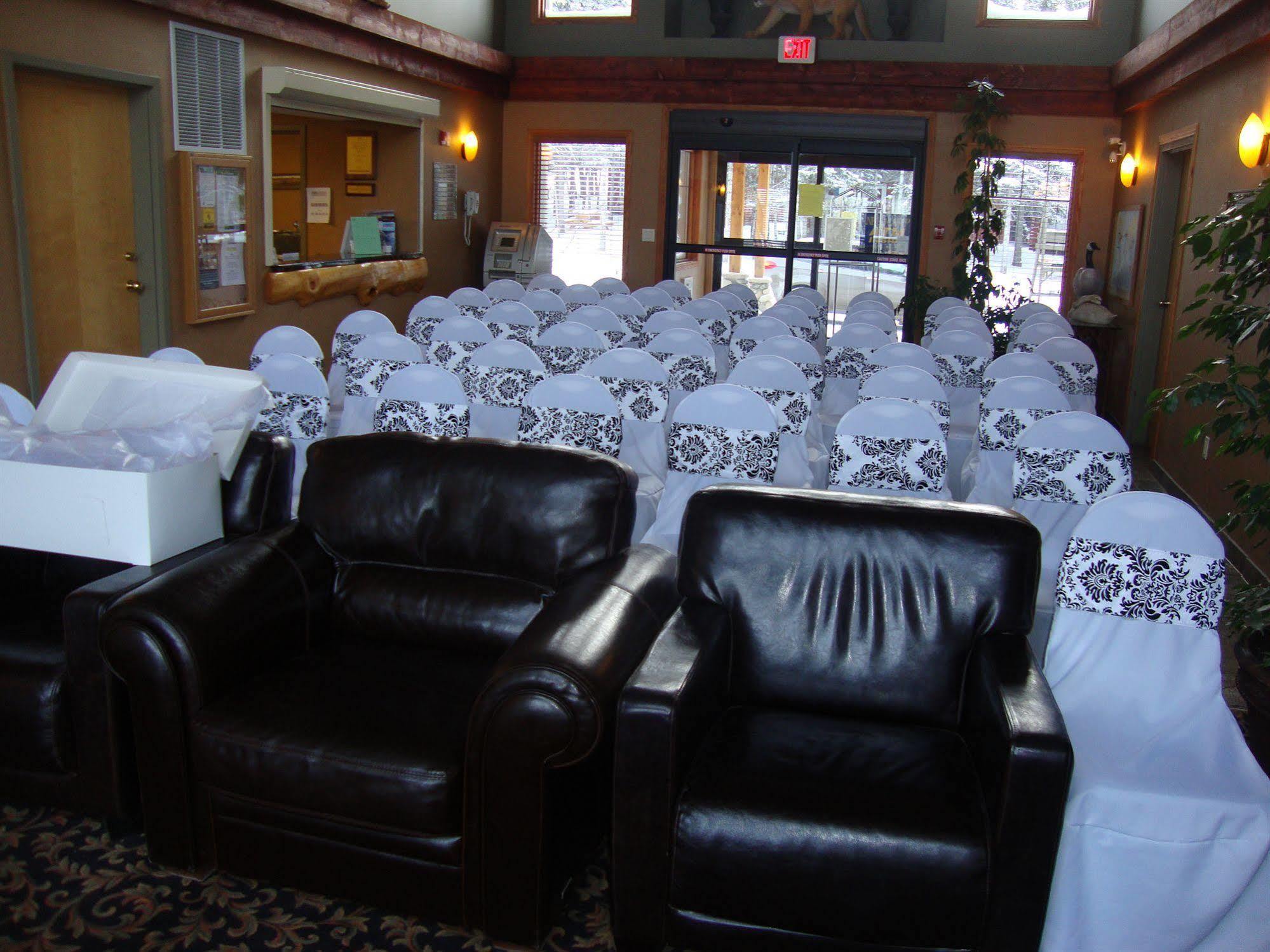 Elkwater Lake Lodge And Resort Eksteriør bilde